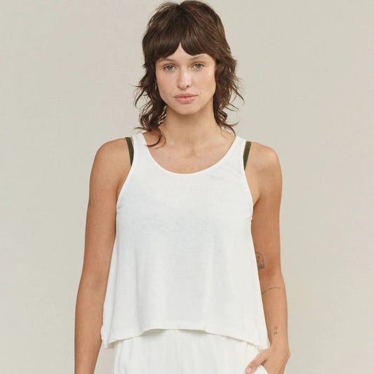 An everyday, lightweight boxy tank top  made of a cotton hemp blend in a creamy washed white.