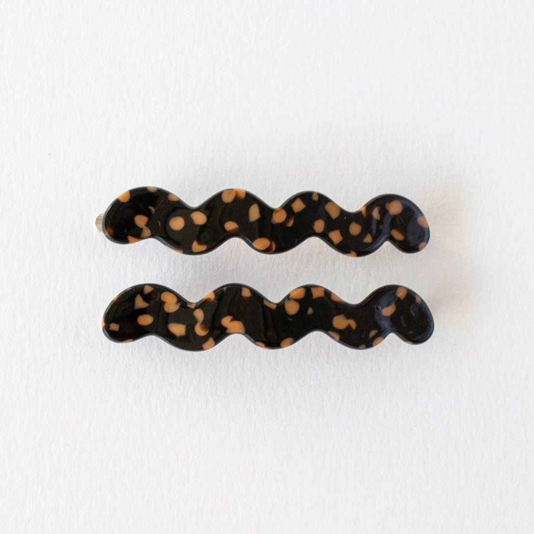 Black terrazzo wavy hair clips