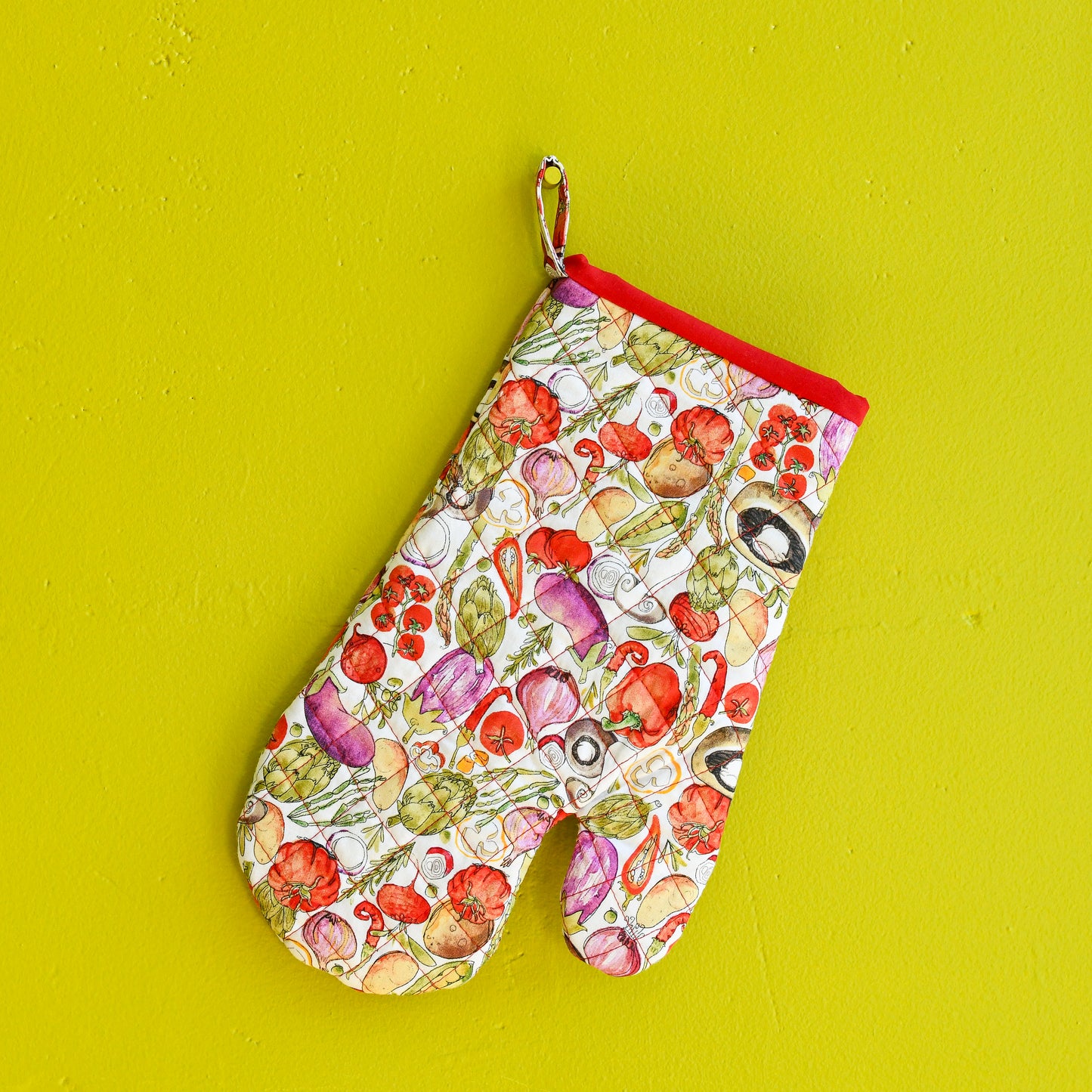 Clad oven mitt holiday special edition with fruit sand vegetables and loop holder