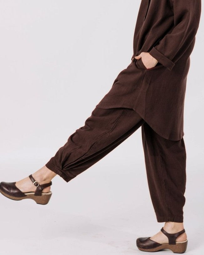 Curstor cadence pant in chocolate brown