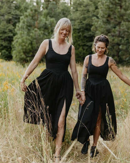 Field day long agnes dress in black embroidery