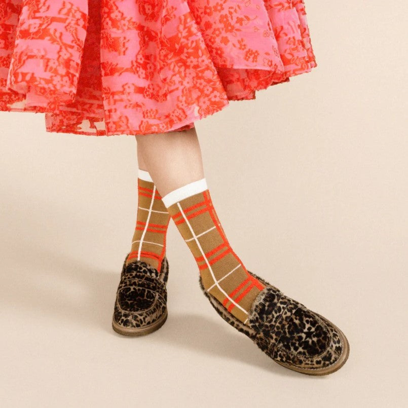 Camel Boucle Plaid Crew Sock by Hansel from Basel with brown, white, and orange. Paired with leopard cheetah loafers and a pink full skirt.