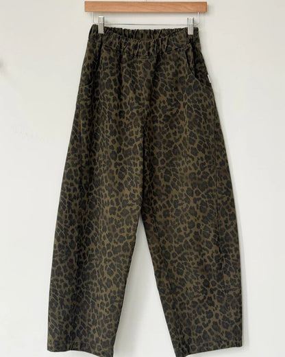 Le Bon Shoppe arc pants in fern green leopard
