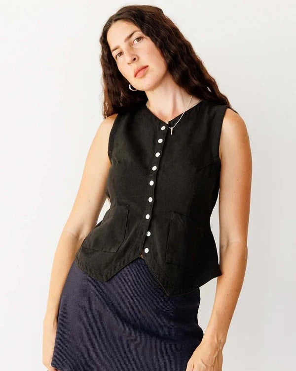 Noble button-down flared vest with front pockets and a tie back