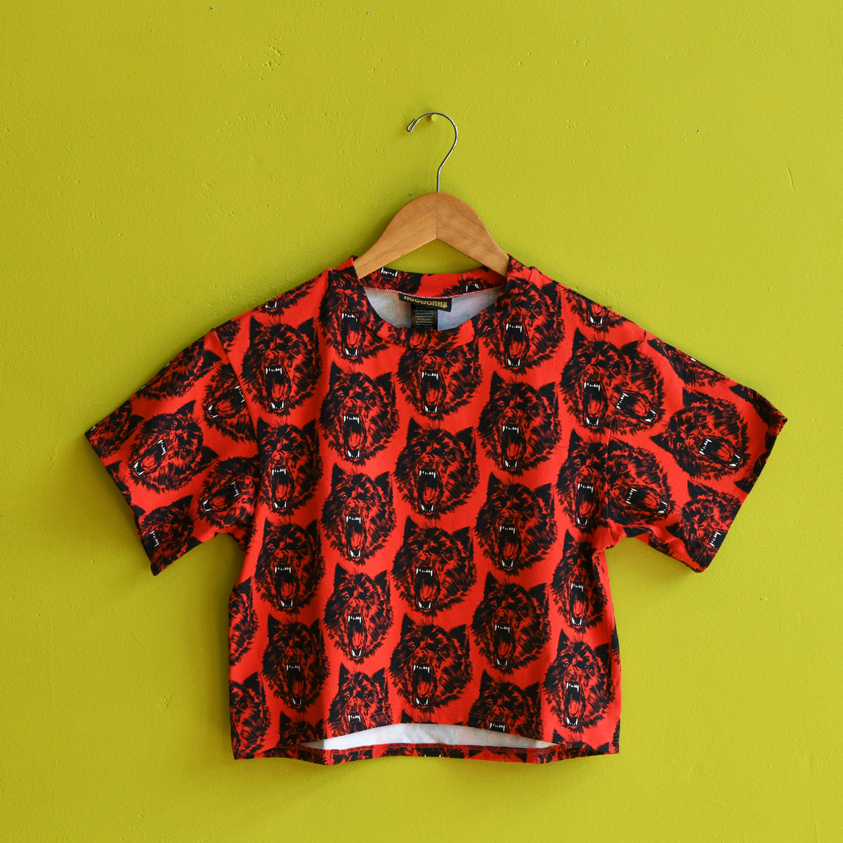 Nooworks Wolverine crop top tee