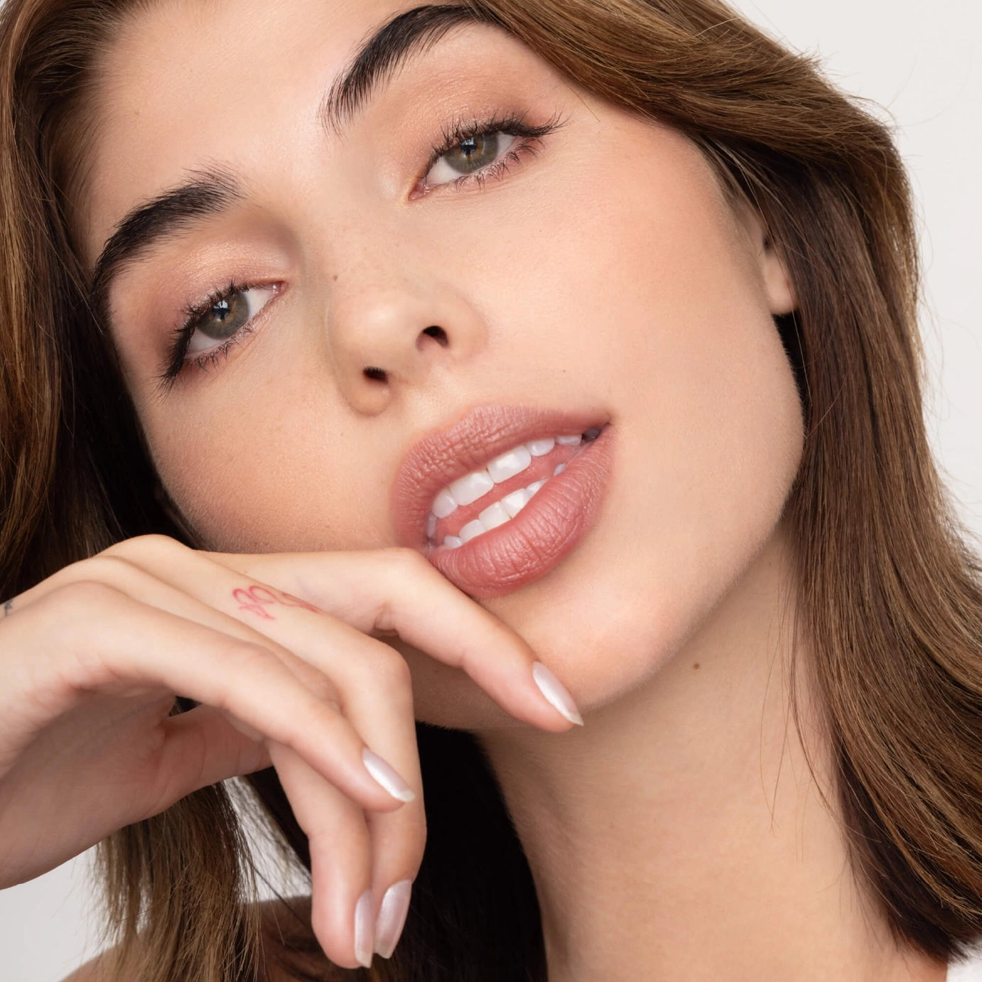 Poppy & Pout tinted lip balm brick Roxie