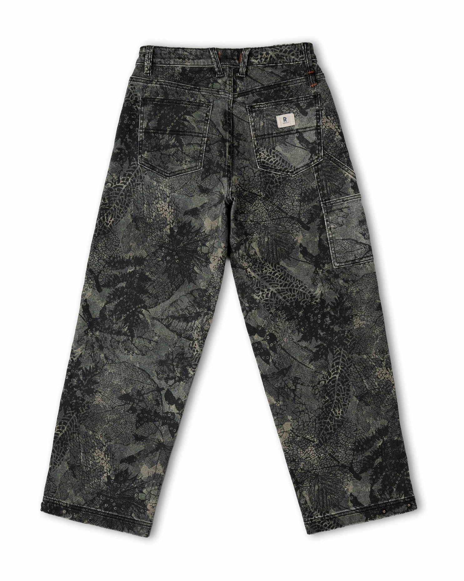 Ripton dark leaf camo women's snap pant