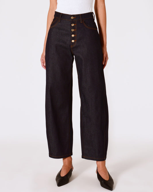 Gigi barrel jeans in dark blue madame indigo with an exposed button fly