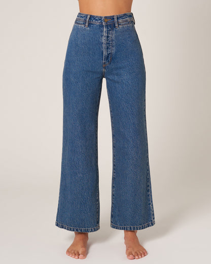 High-waisted wide leg denim blue jeans in a sailor style.