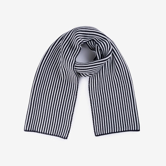 Black and white pinstripe knit scarf made of upcycled deadstock acrylic yarn by Verloop