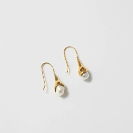 Pearl Anna Earrings by Wolf Circus. 14 gold vermeil.